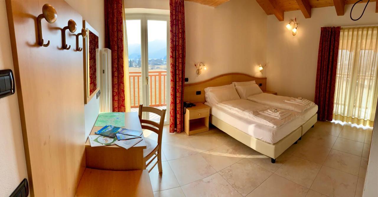 Alpieve Albergo Pieve Pieve Di Ledro Exterior foto